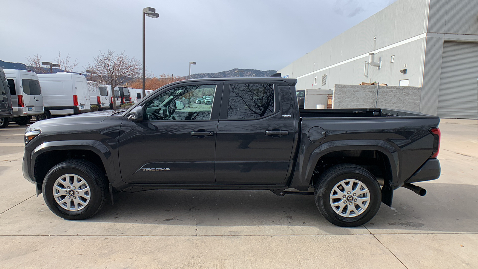 2024 Toyota Tacoma 4WD SR5 2