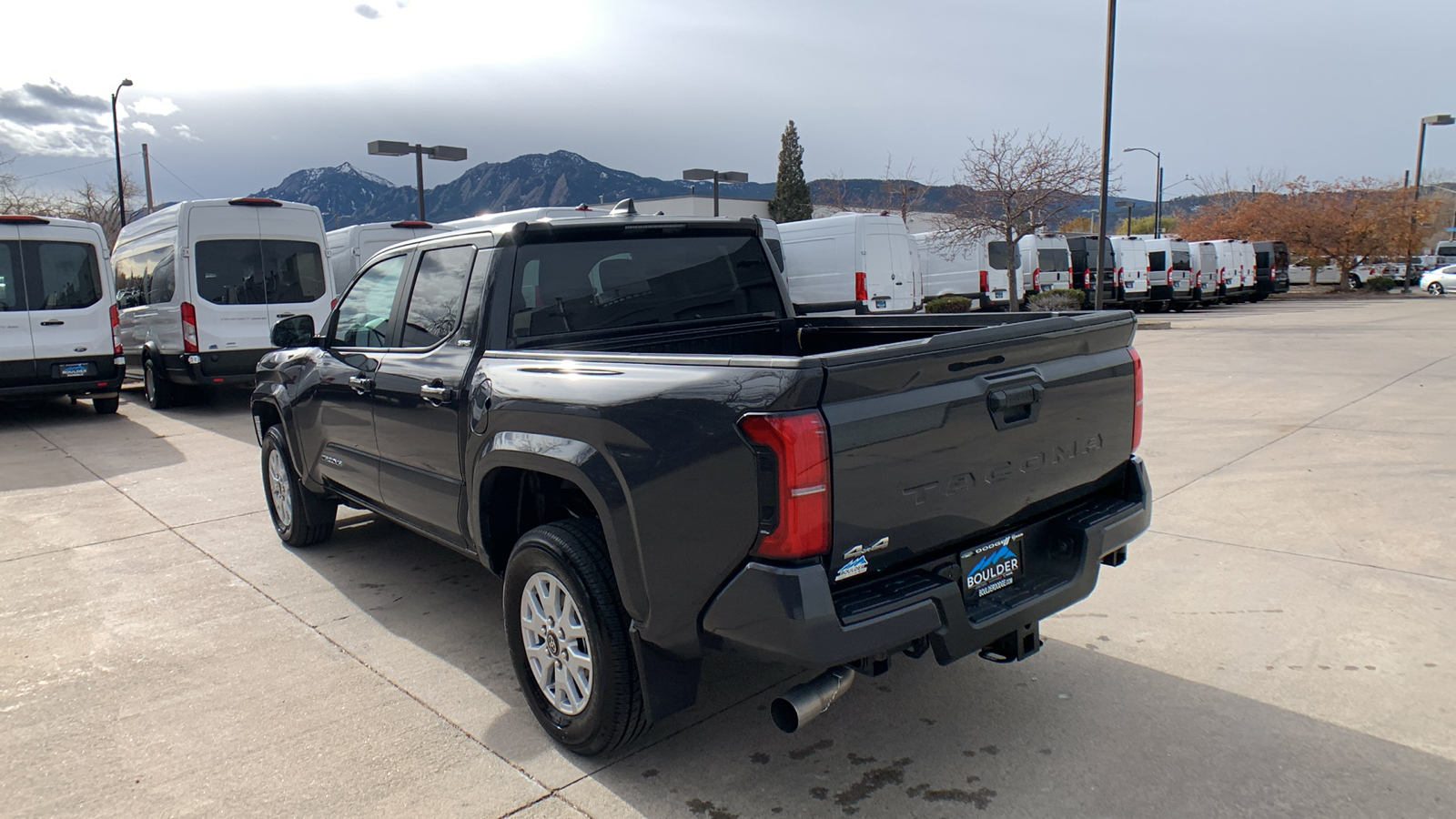 2024 Toyota Tacoma 4WD SR5 3