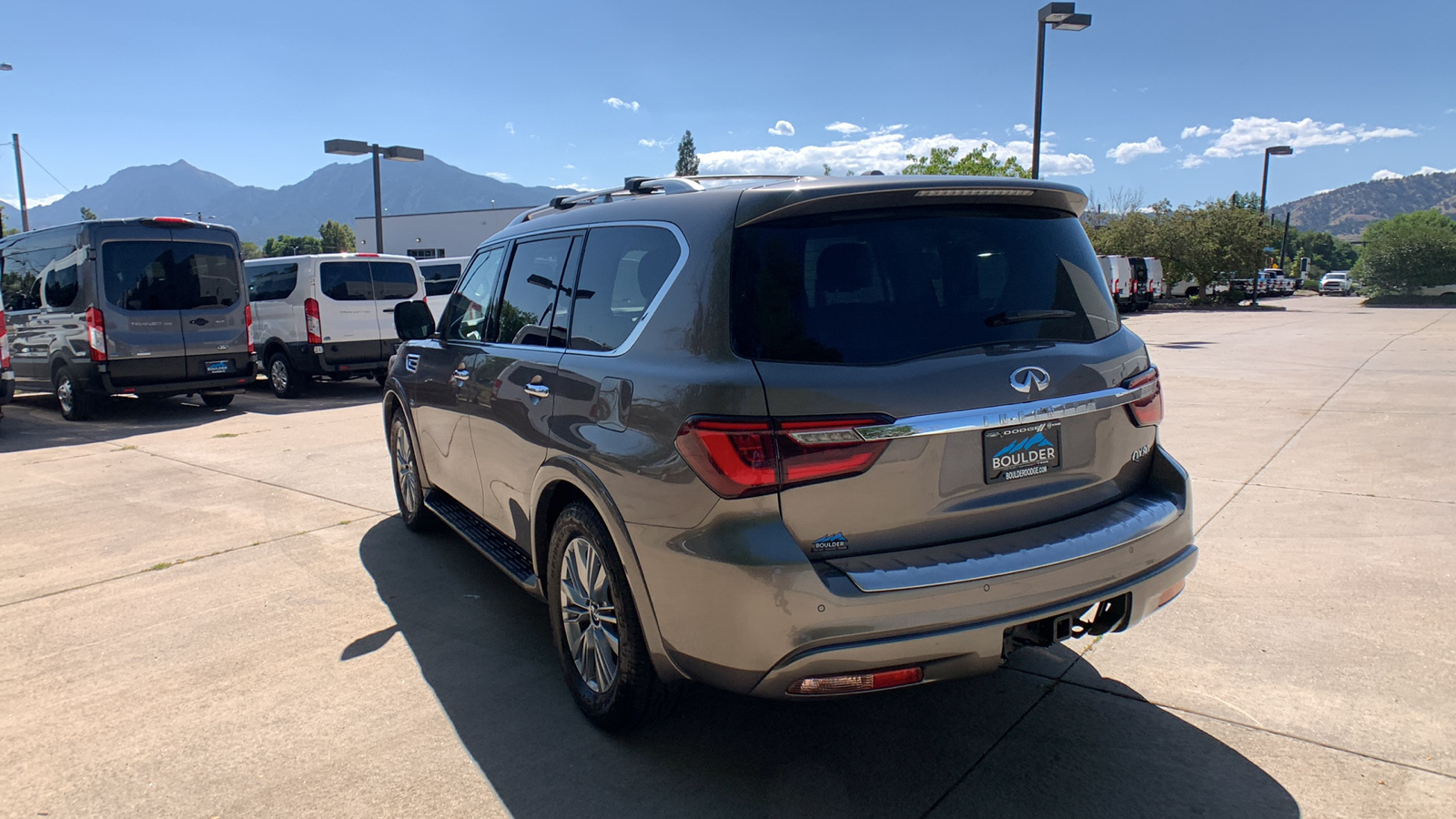 2019 INFINITI QX80 LUXE 3