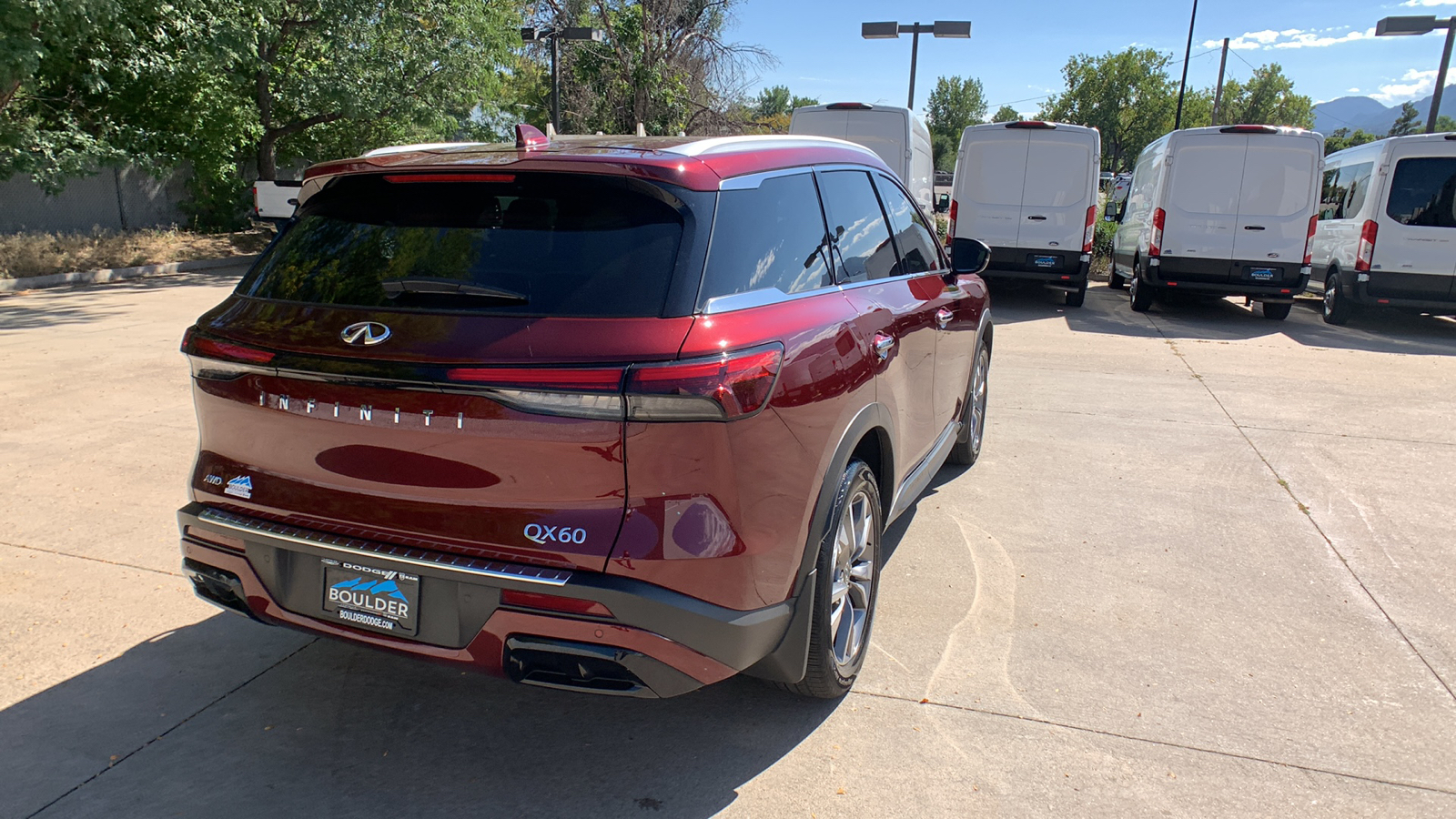 2024 INFINITI QX60 LUXE 32