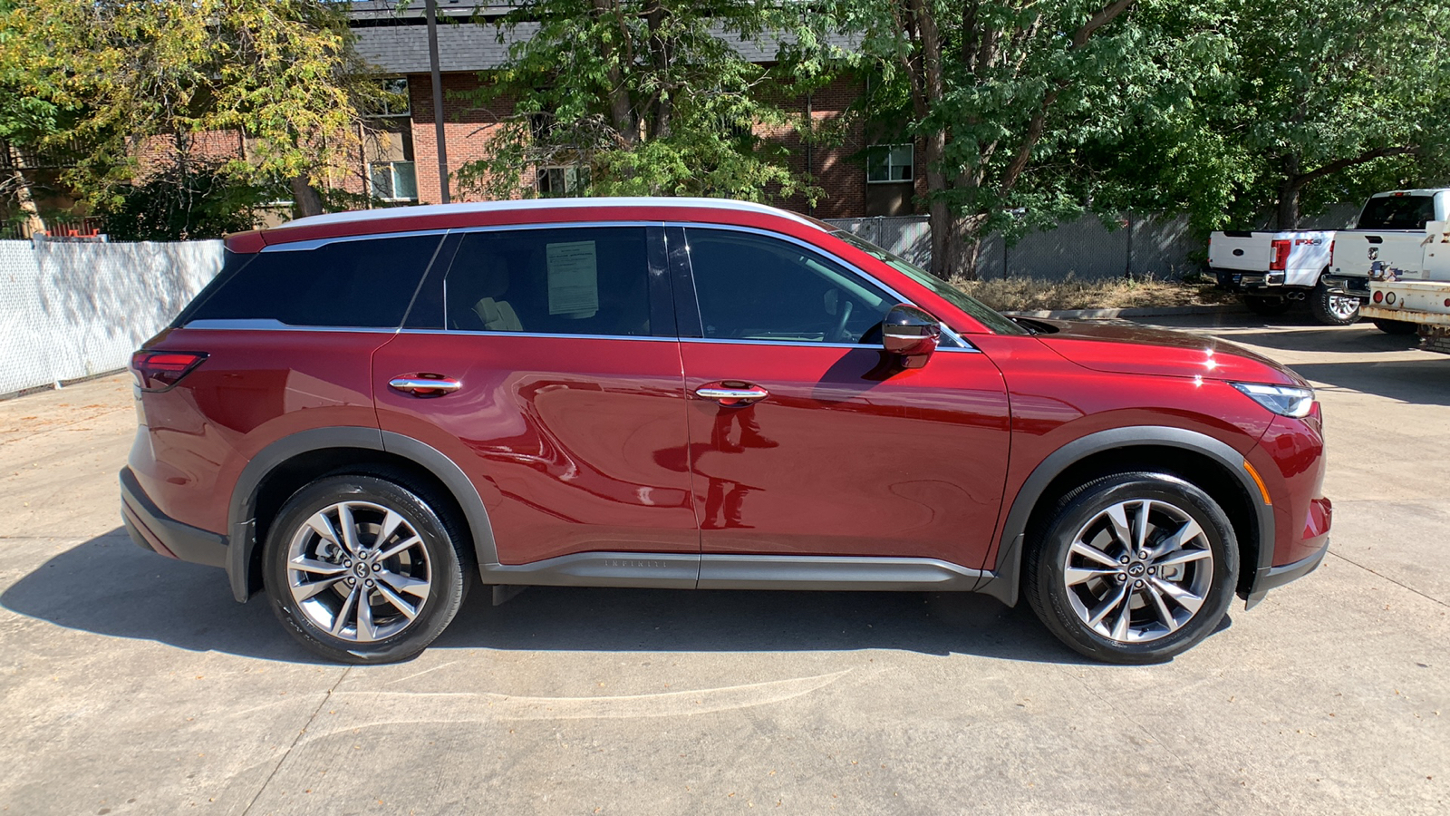 2024 INFINITI QX60 LUXE 33