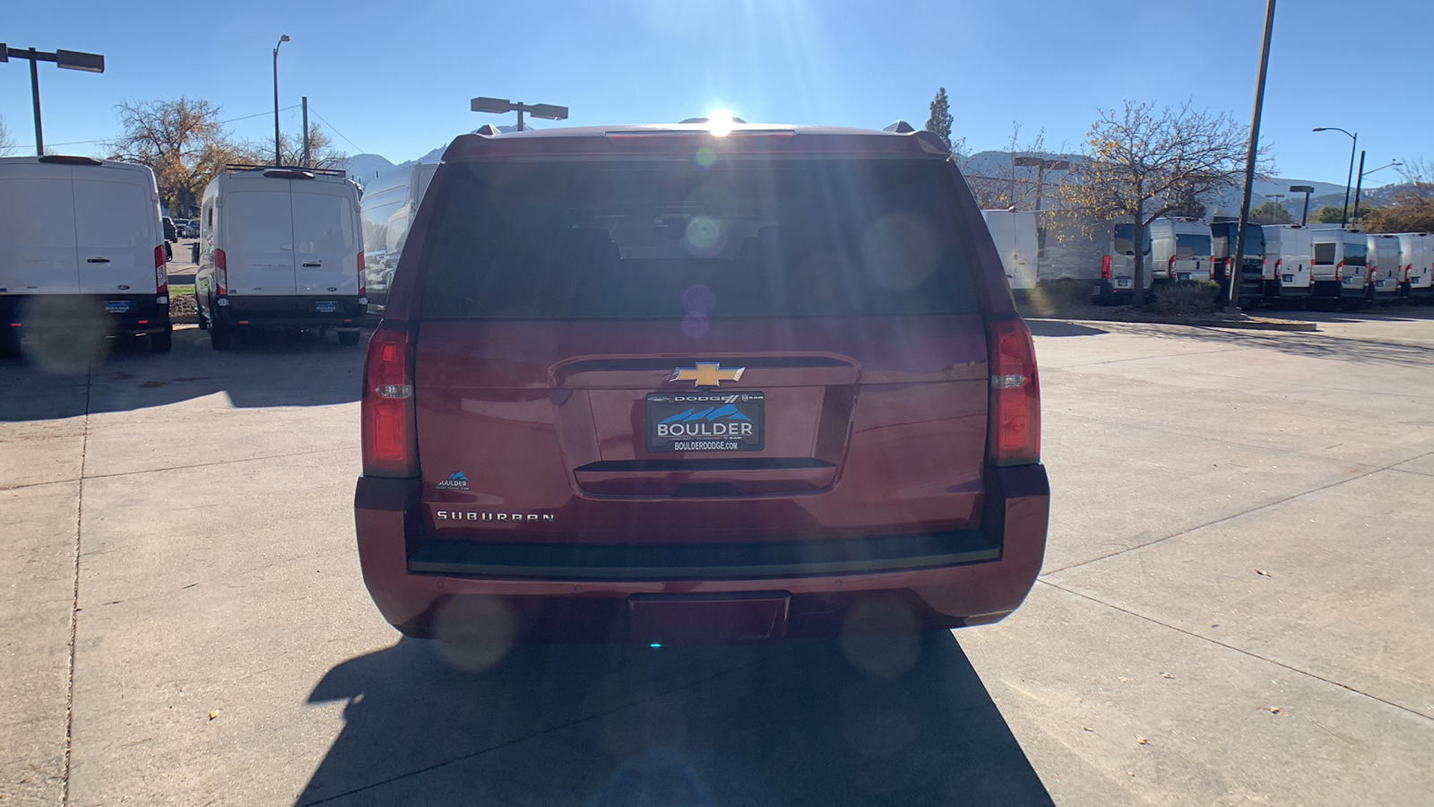 2017 Chevrolet Suburban LT 4