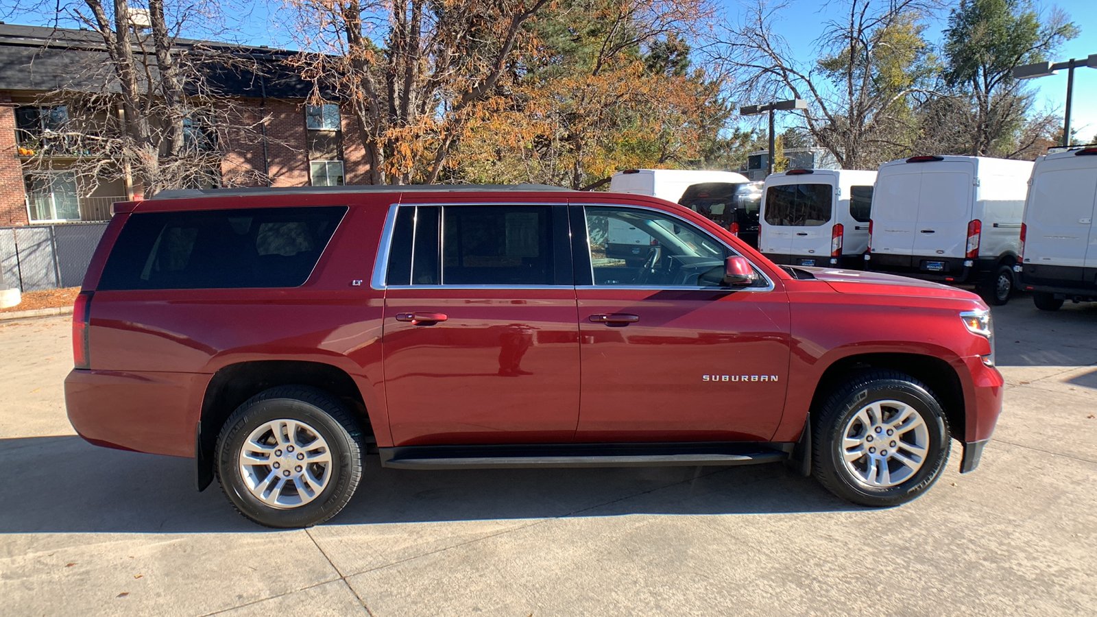 2017 Chevrolet Suburban LT 6