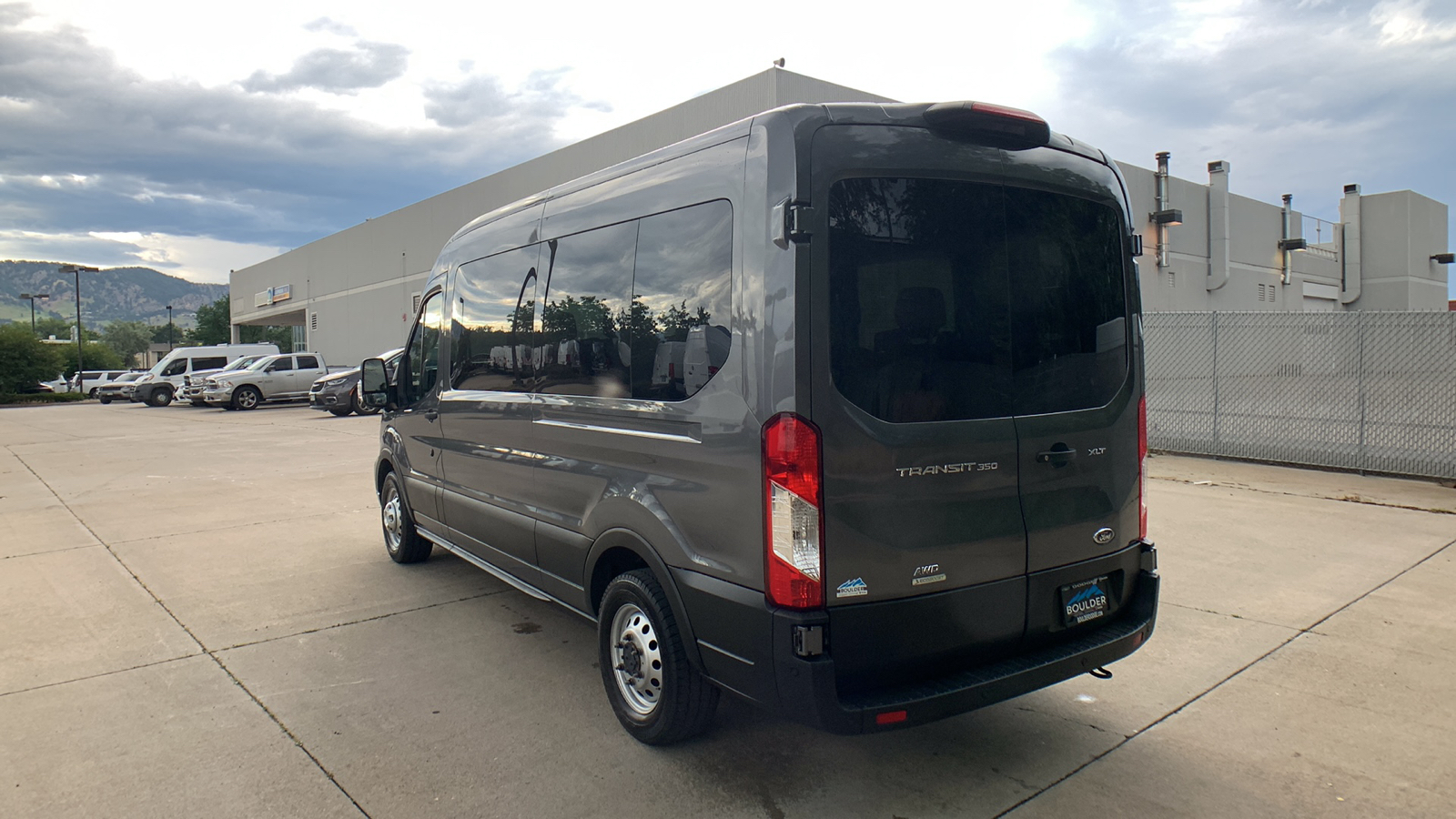 2023 Ford Transit Passenger Wagon XLT 3