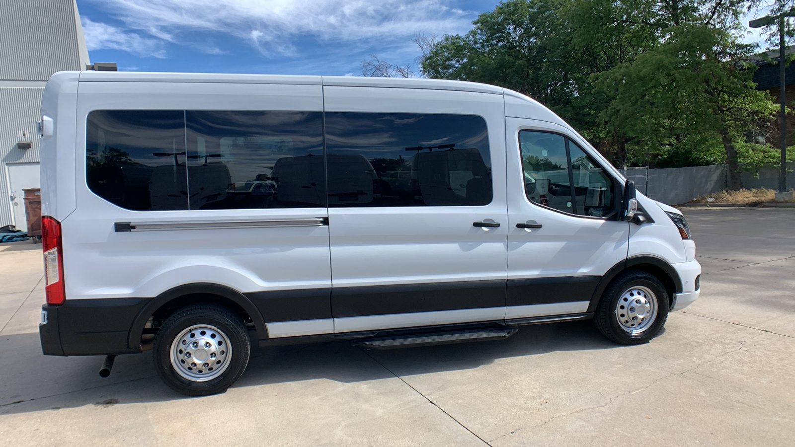 2023 Ford Transit Passenger Wagon XLT 6