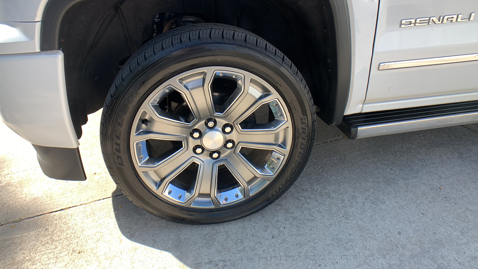 2016 GMC Sierra 1500 Denali 10