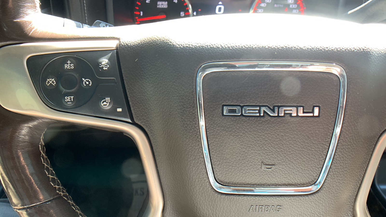 2016 GMC Sierra 1500 Denali 13