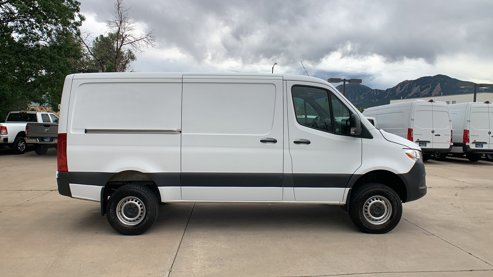 2019 Mercedes-Benz Sprinter Cargo Van  2