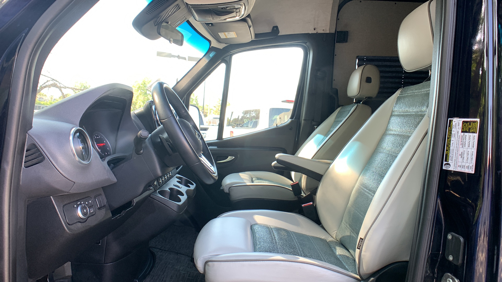 2020 Mercedes-Benz Sprinter Cargo Van  7