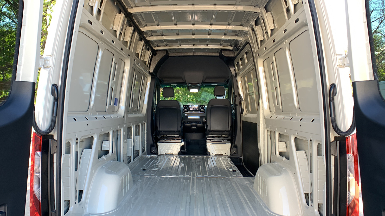 2023 Mercedes-Benz Sprinter Cargo Van  19