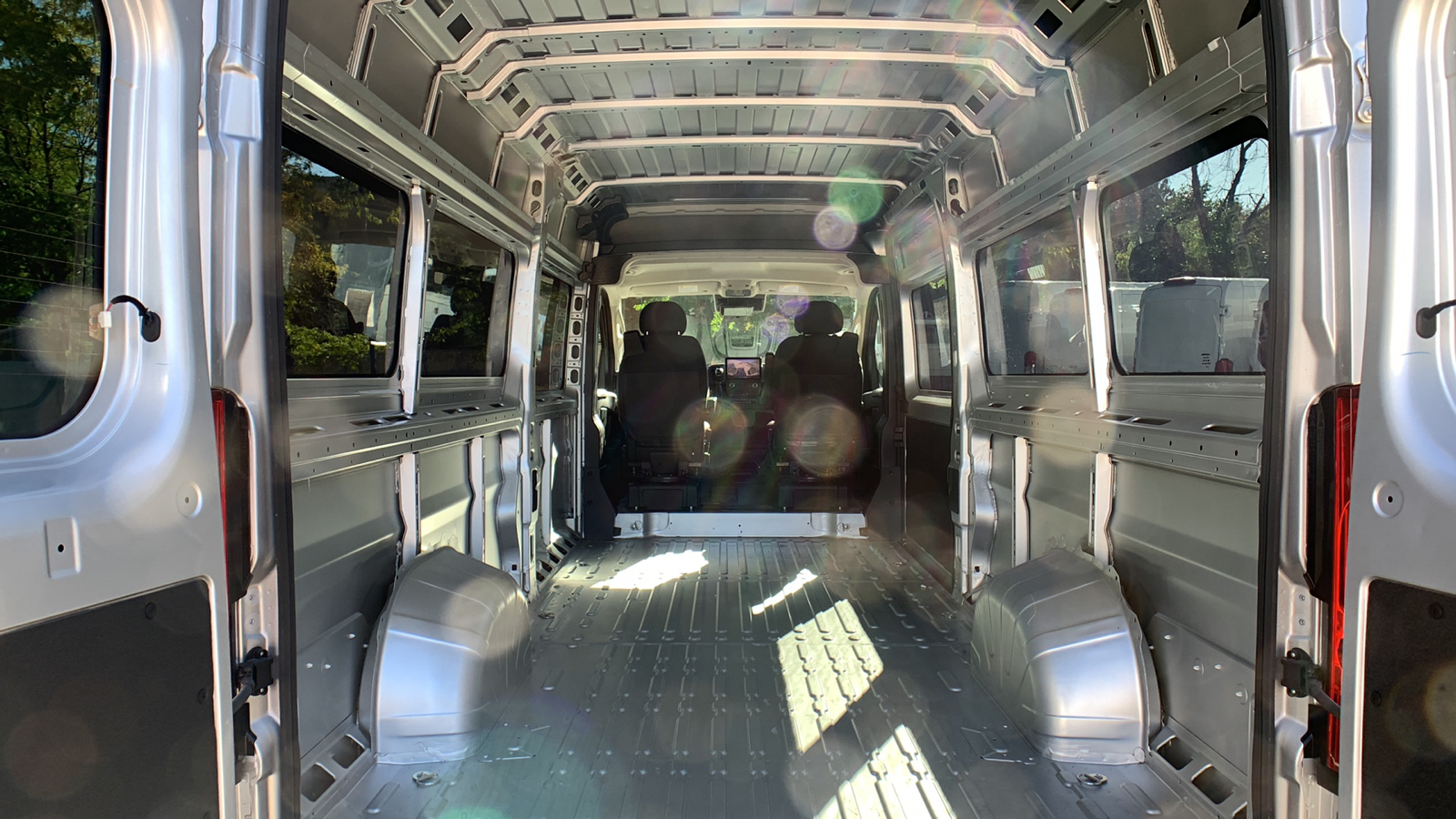 2023 Ram ProMaster Window Van  19