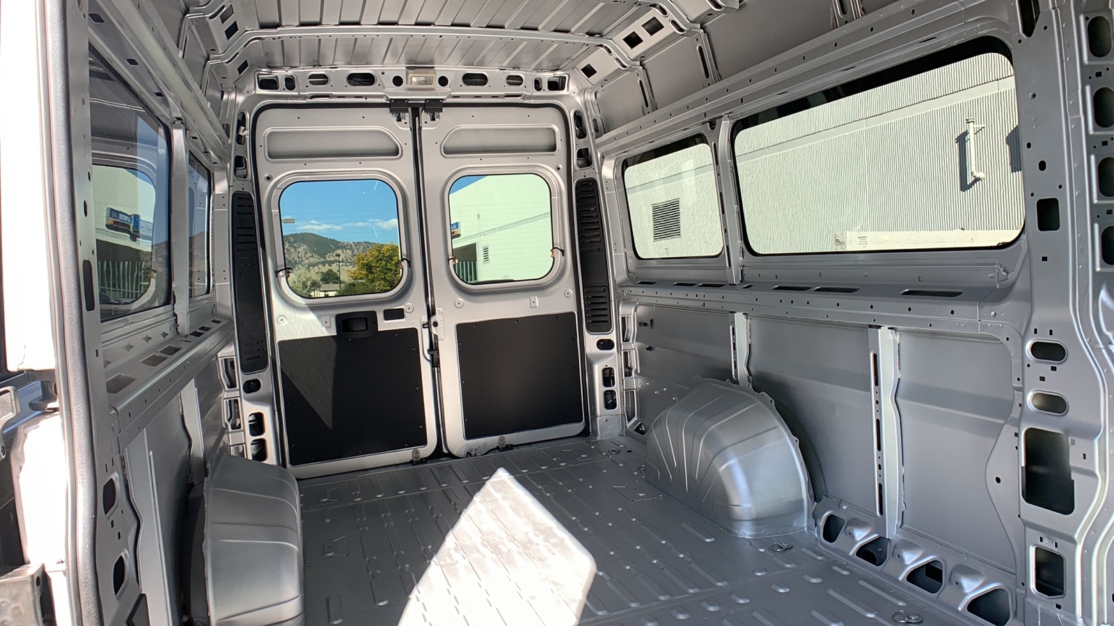 2023 Ram ProMaster Window Van  21