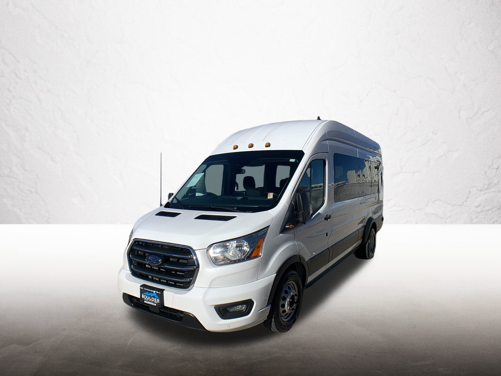 2020 Ford Transit Passenger Wagon XLT 1