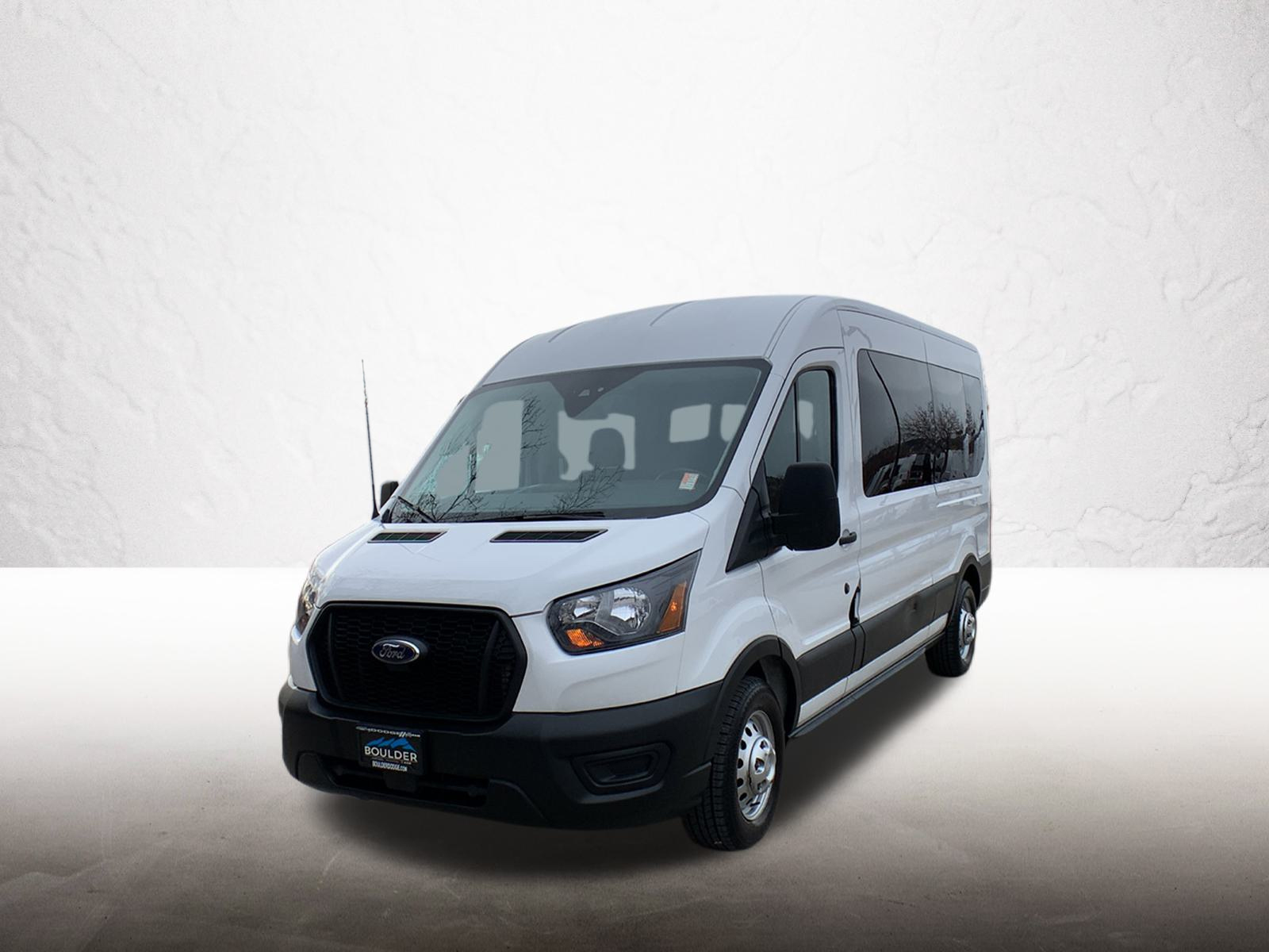 2023 Ford Transit Passenger Wagon XL 1