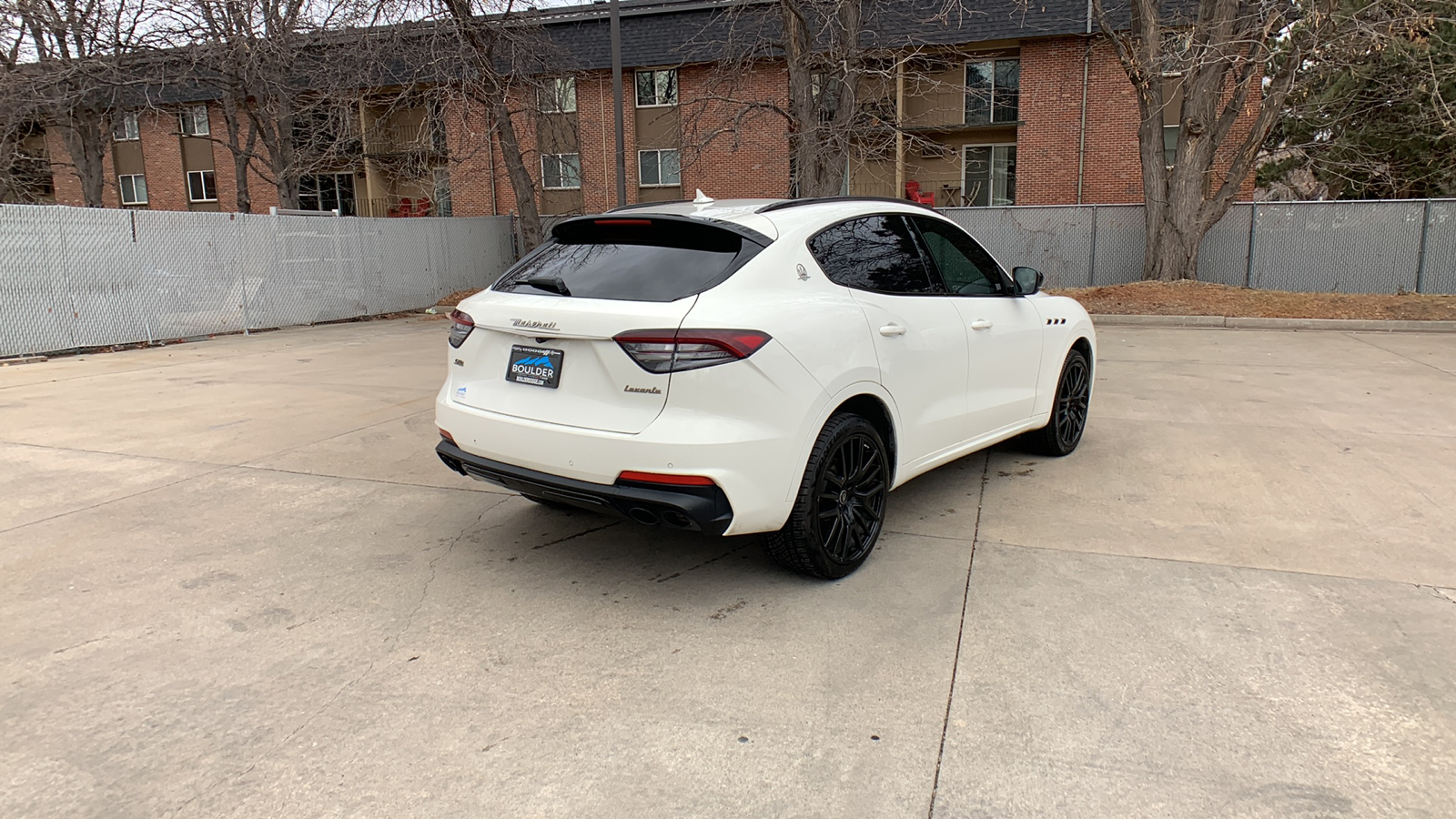 2021 Maserati Levante S 5