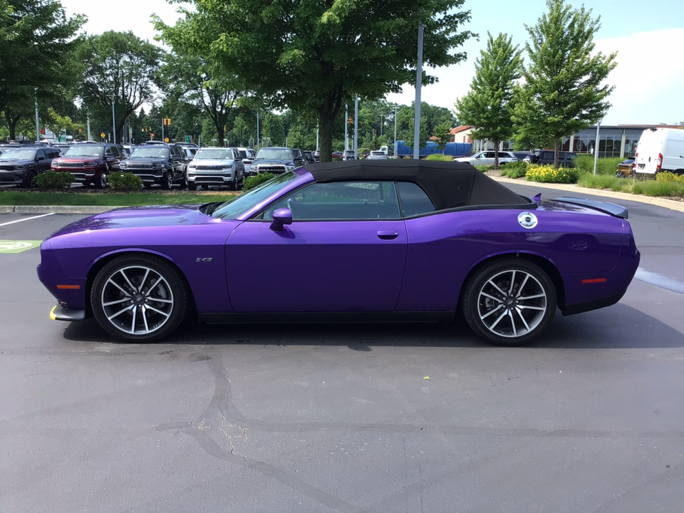 2023 Dodge Challenger R/T 10