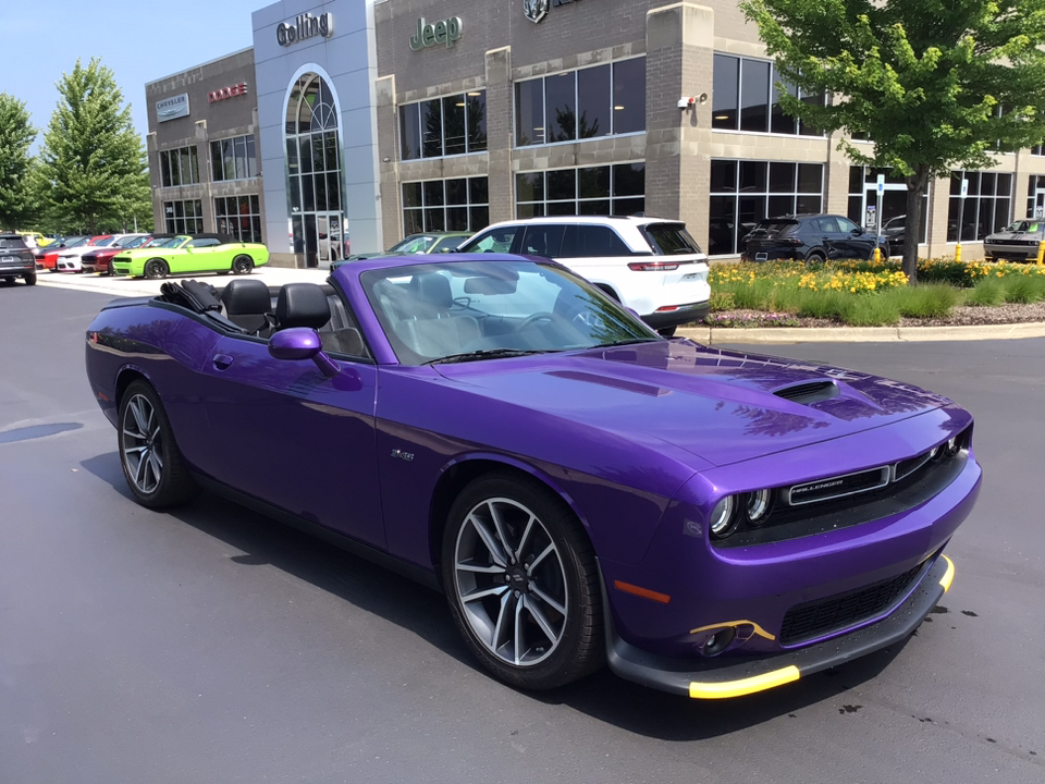 2023 Dodge Challenger R/T 11