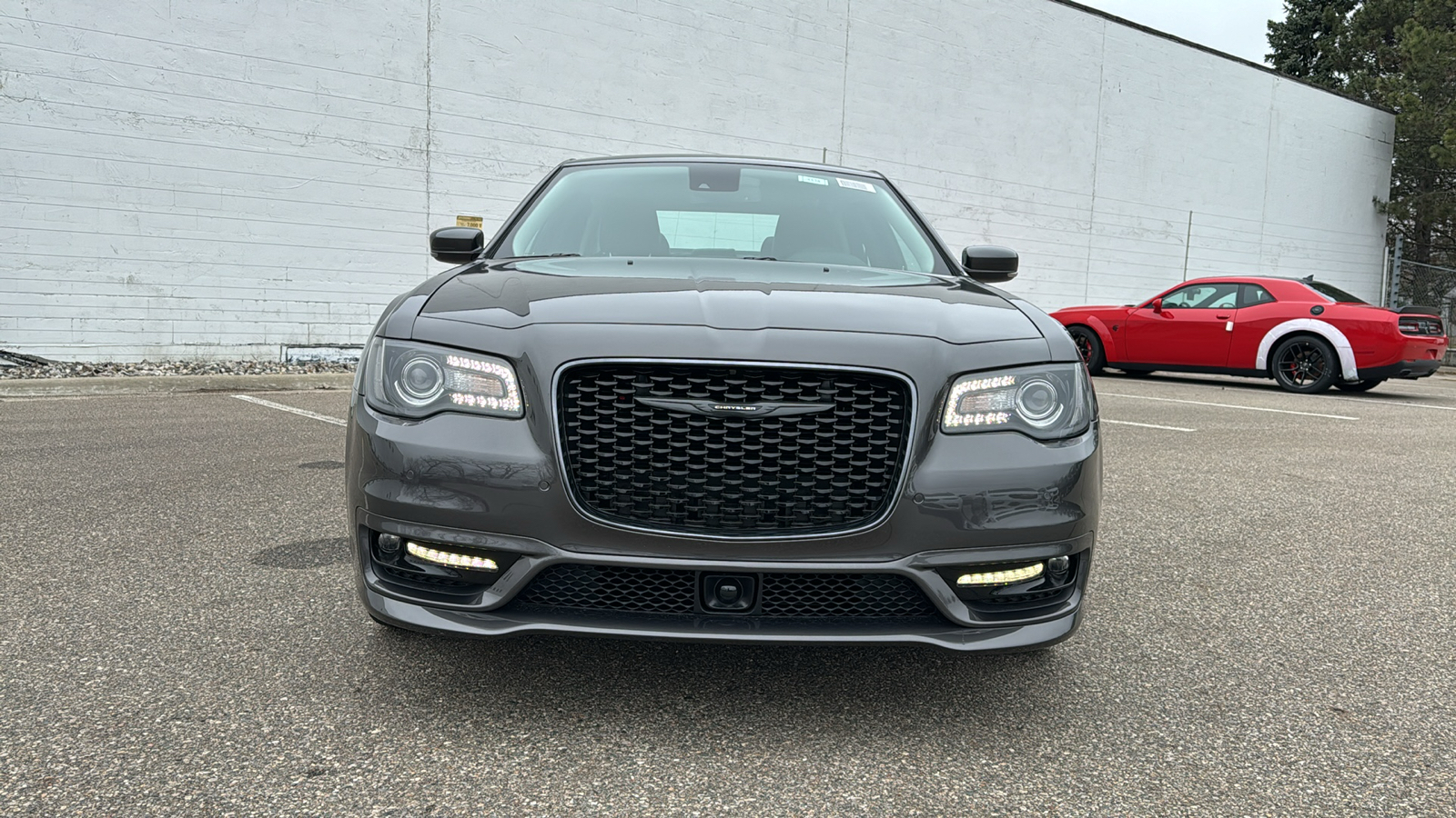 2023 Chrysler 300  8