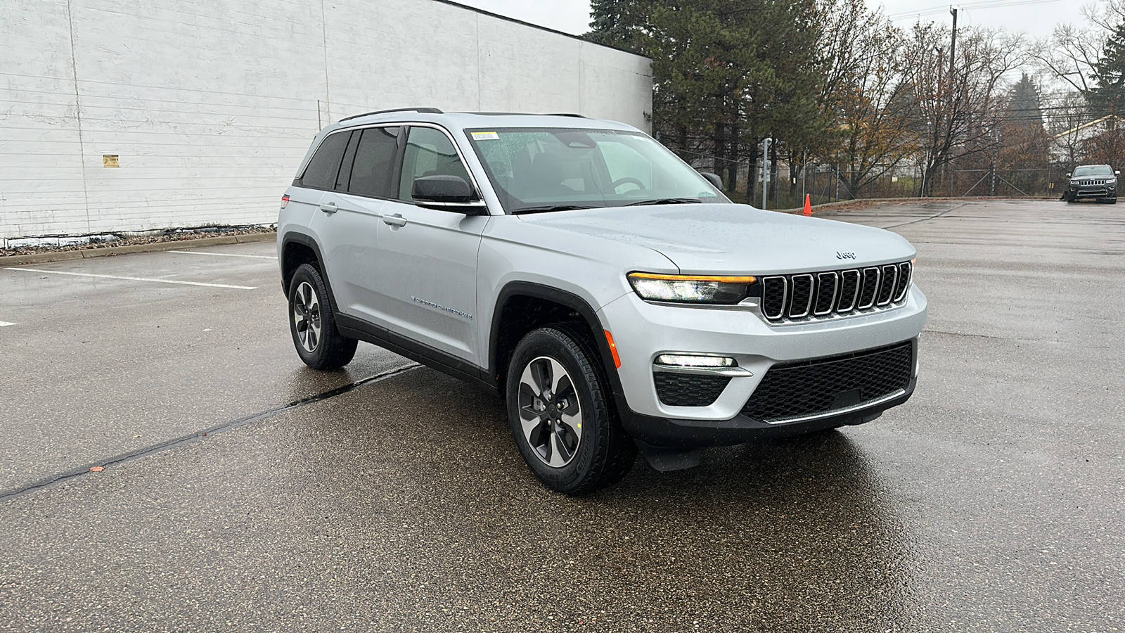 2024 Jeep Grand Cherokee Base 4xe 7