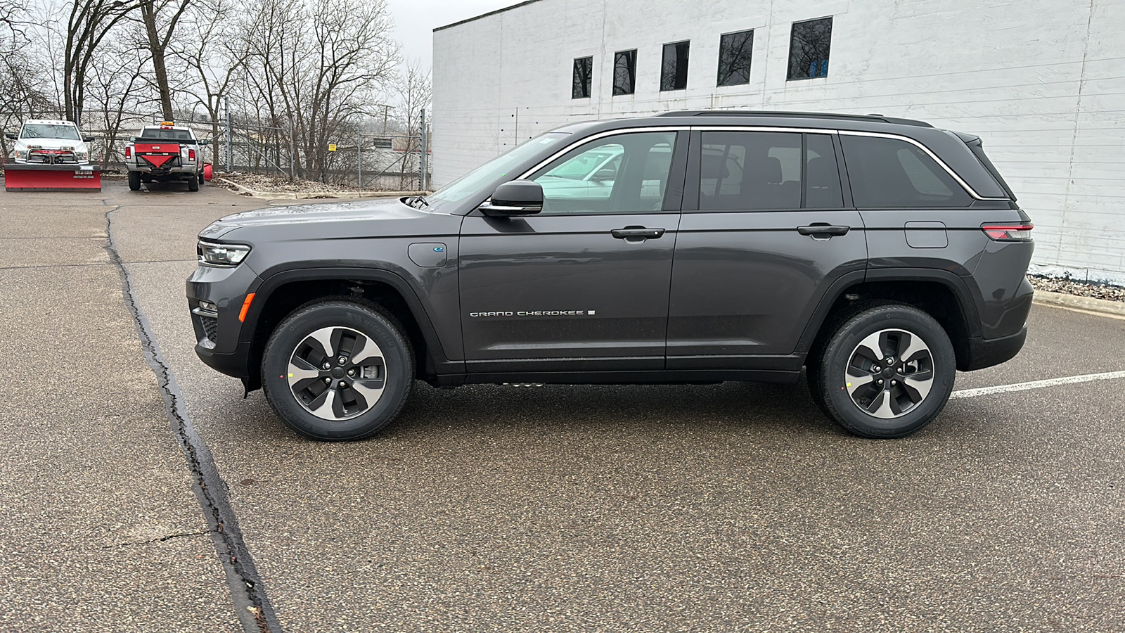 2024 Jeep Grand Cherokee Base 4xe 2