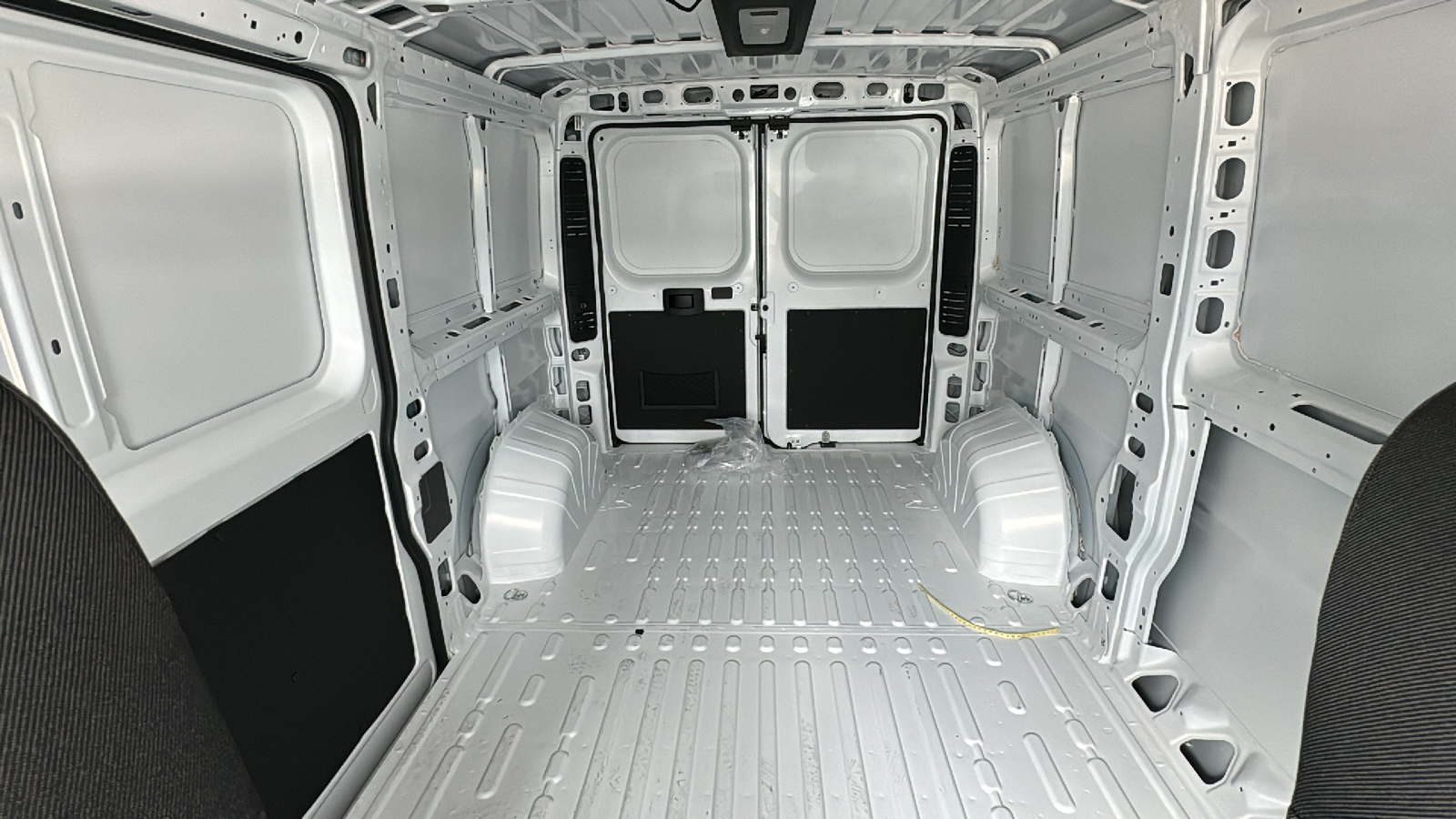 2024 Ram ProMaster 1500 Low Roof 26