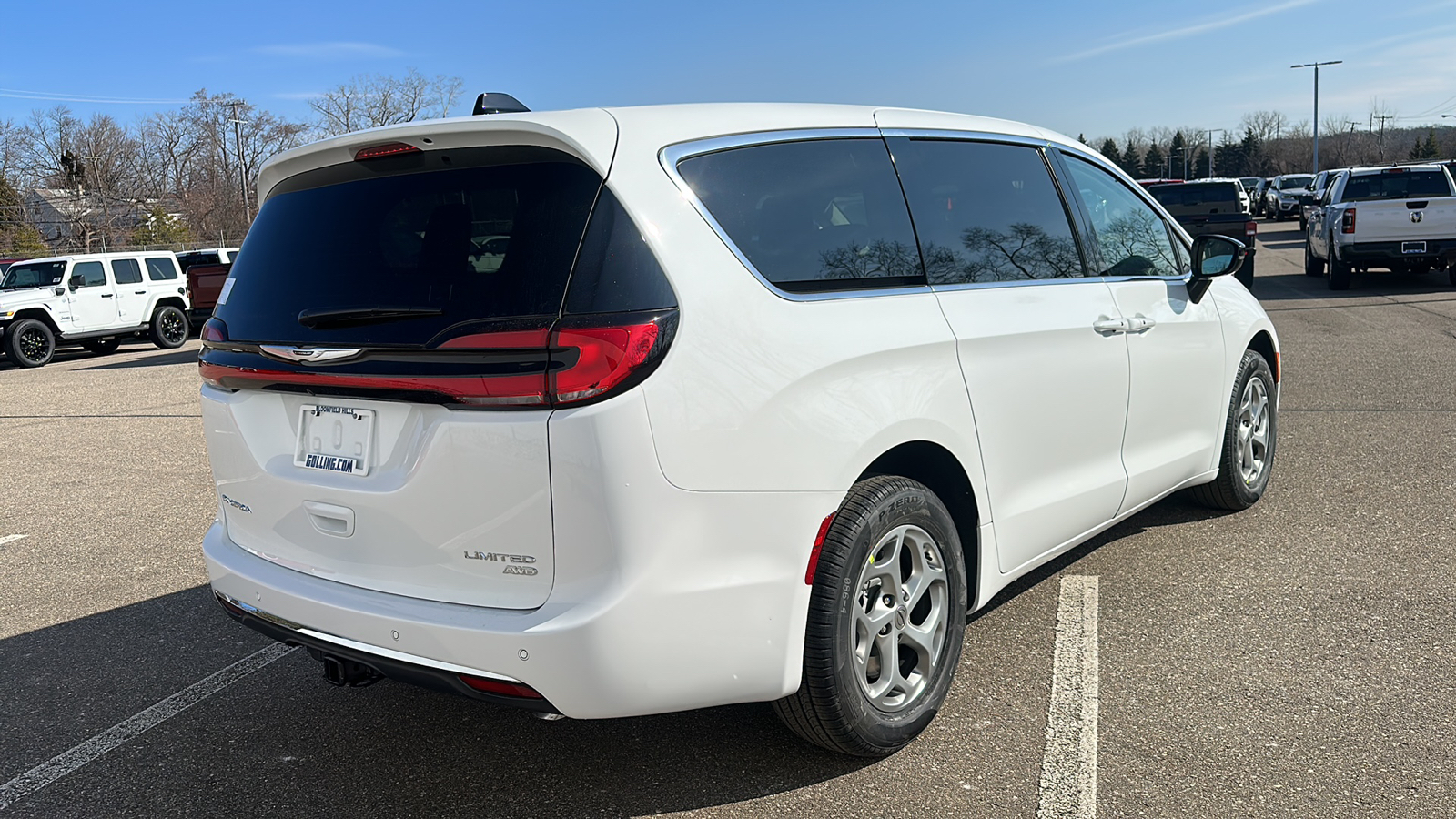 2024 Chrysler Pacifica Limited 5