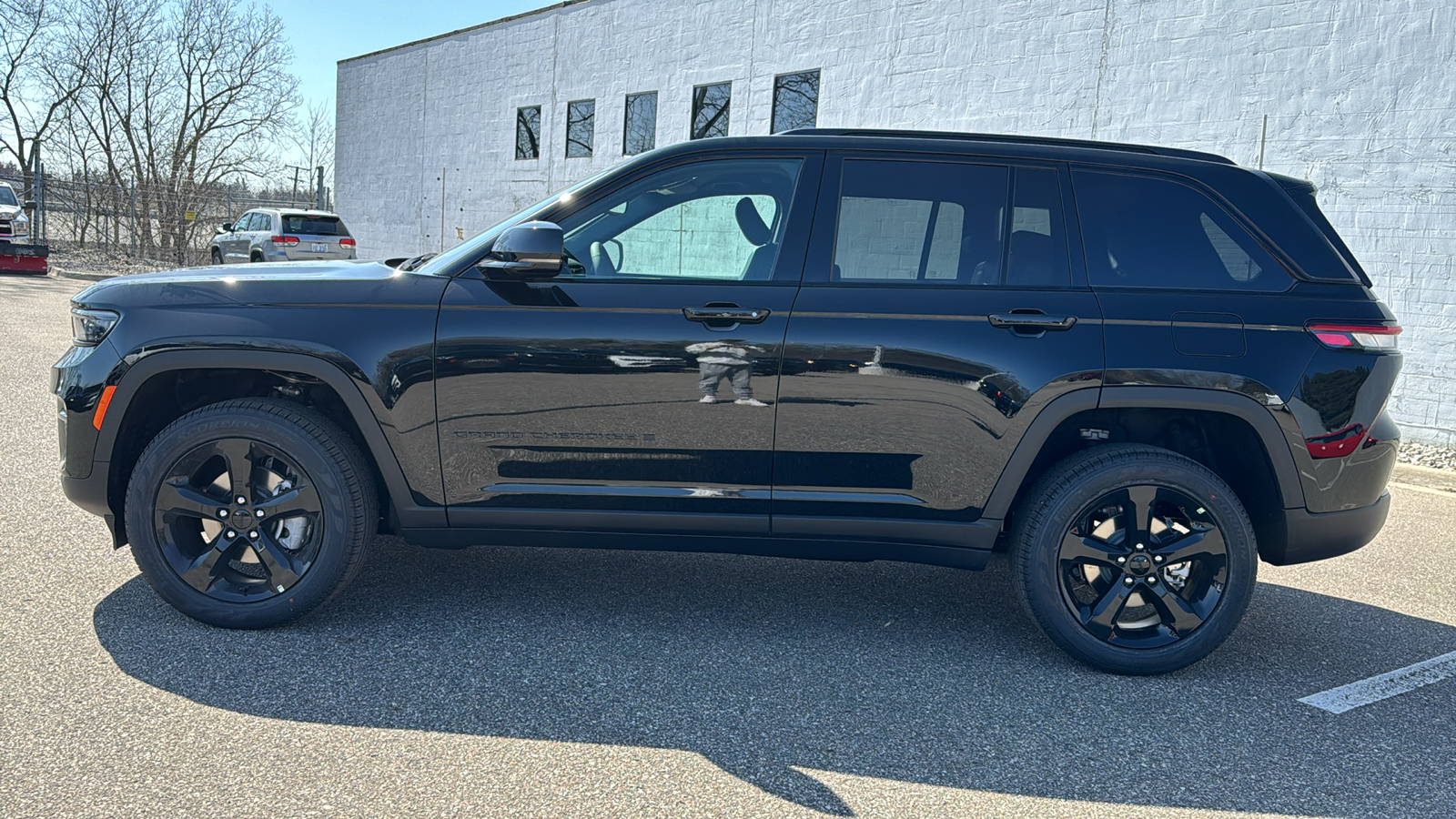 2024 Jeep Grand Cherokee  2