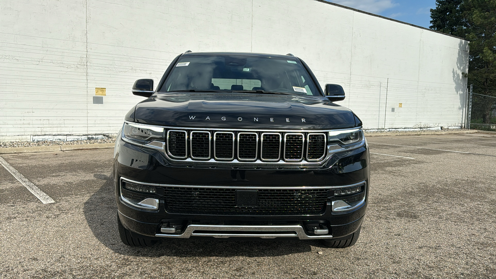 2024 Jeep Wagoneer L Series III 8