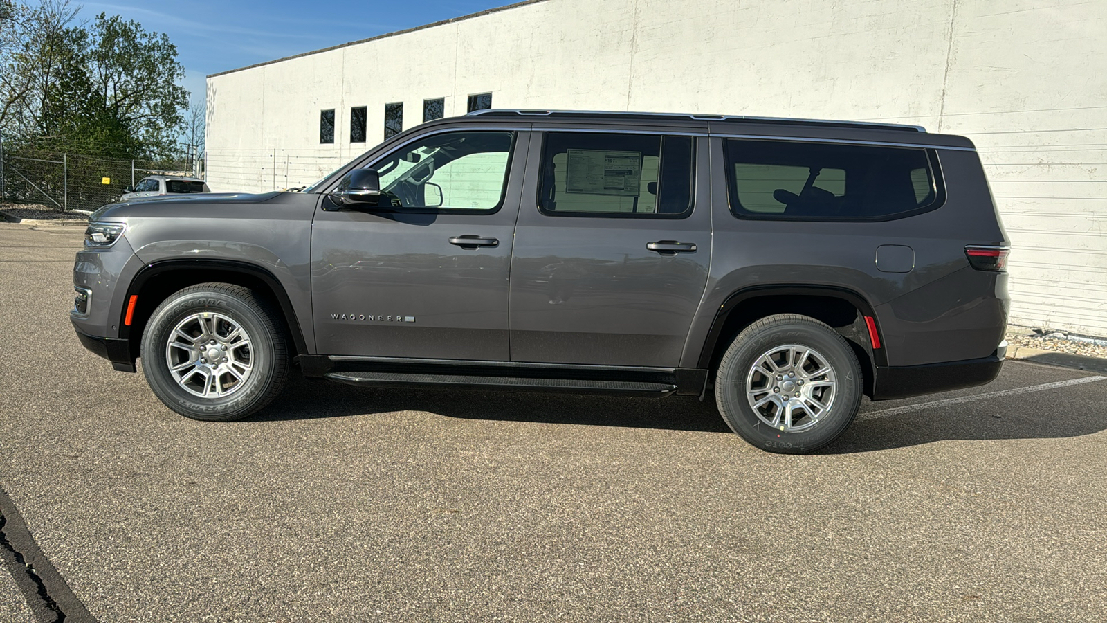 2024 Jeep Wagoneer L Base 2