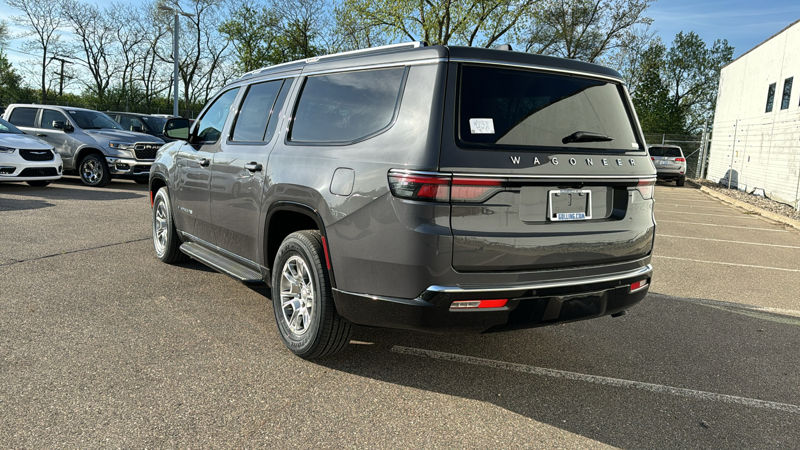 2024 Jeep Wagoneer L Base 3