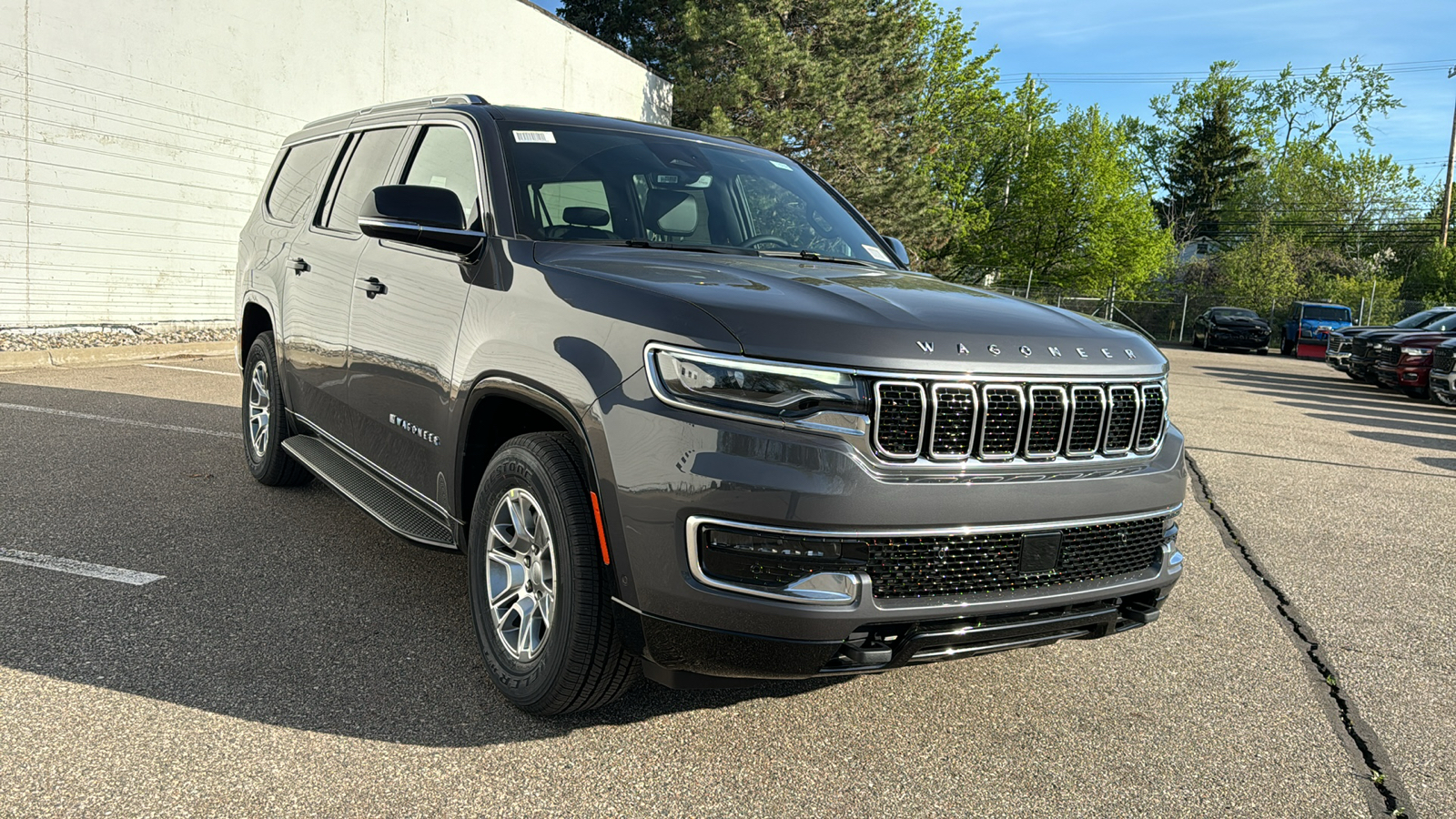 2024 Jeep Wagoneer L Base 7