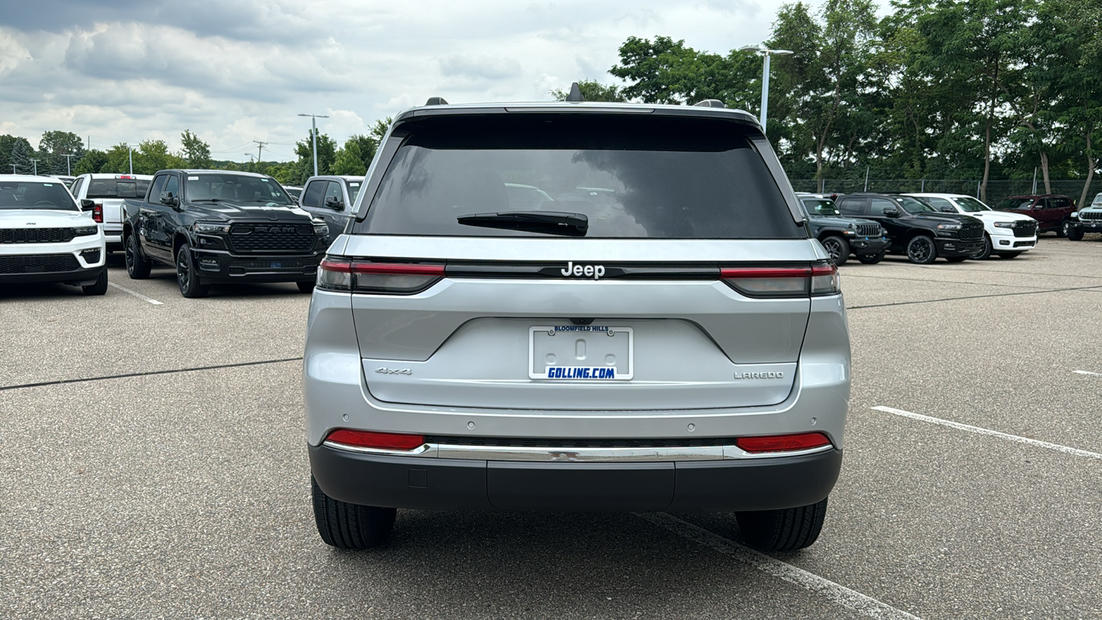 2024 Jeep Grand Cherokee Laredo 4