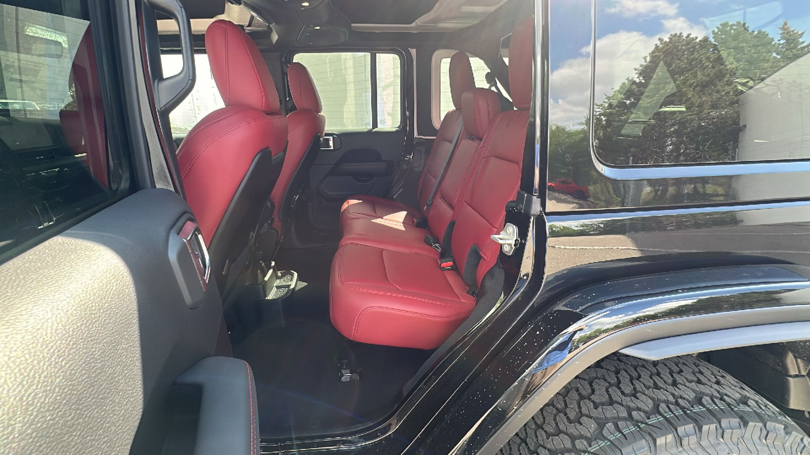 2024 Jeep Wrangler Rubicon 392 12