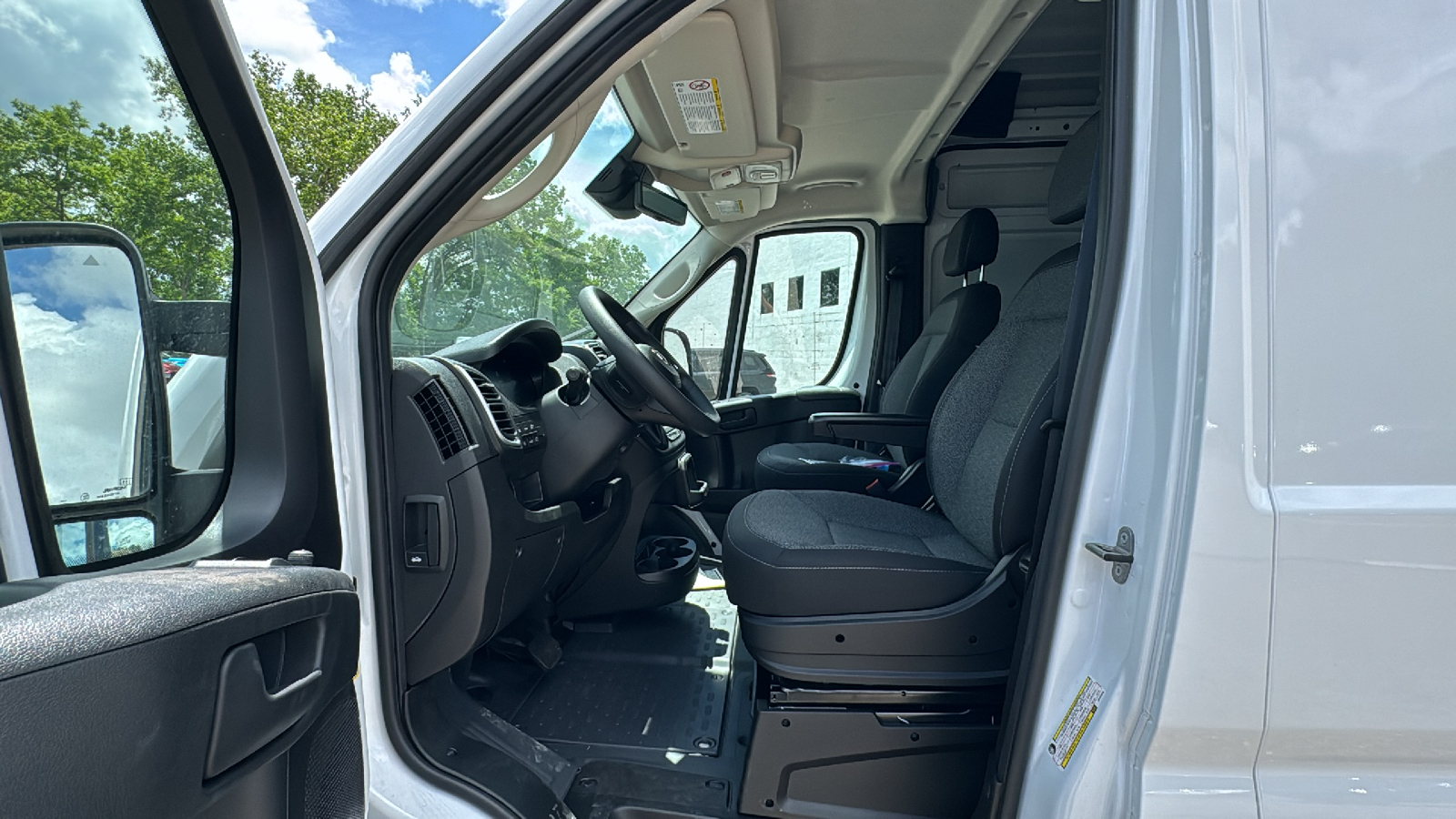 2024 Ram ProMaster 2500 High Roof 11