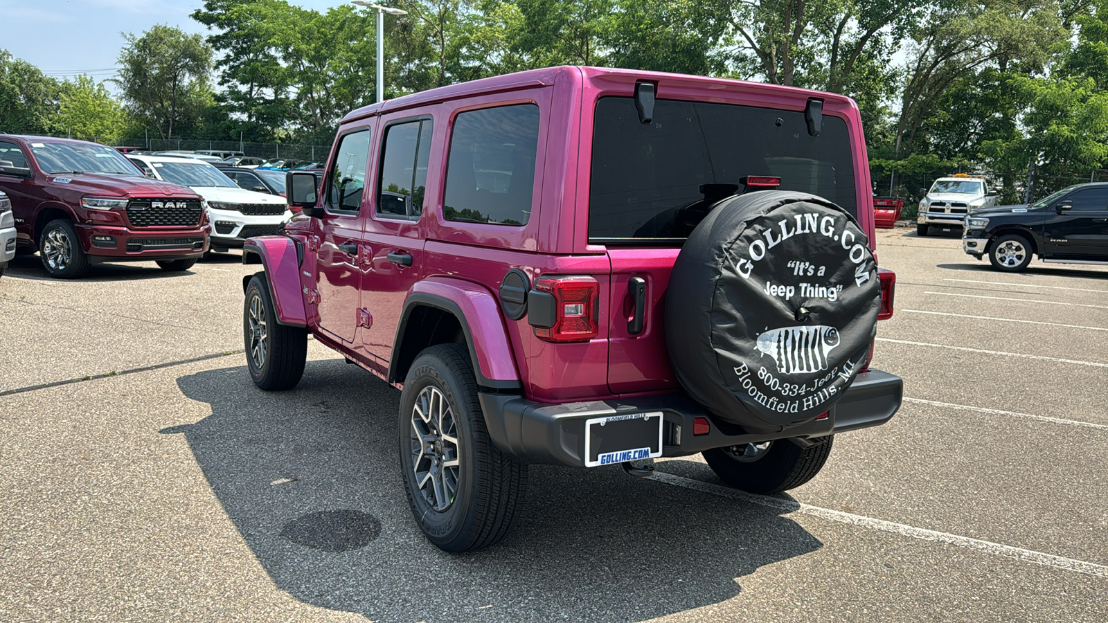 2024 Jeep Wrangler Sahara 3