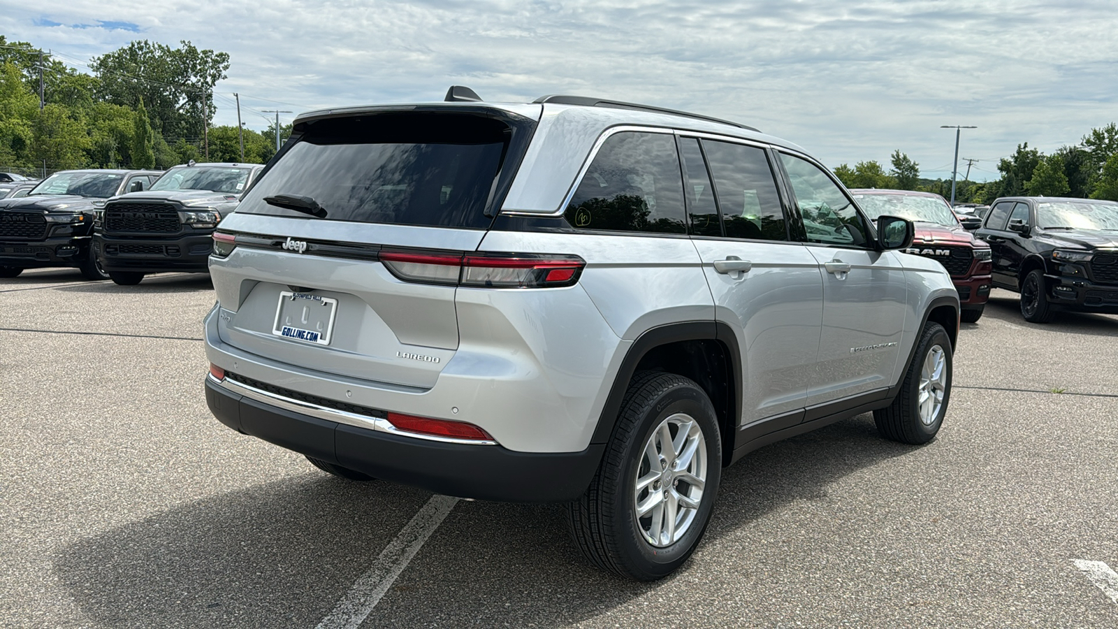 2024 Jeep Grand Cherokee Laredo 5