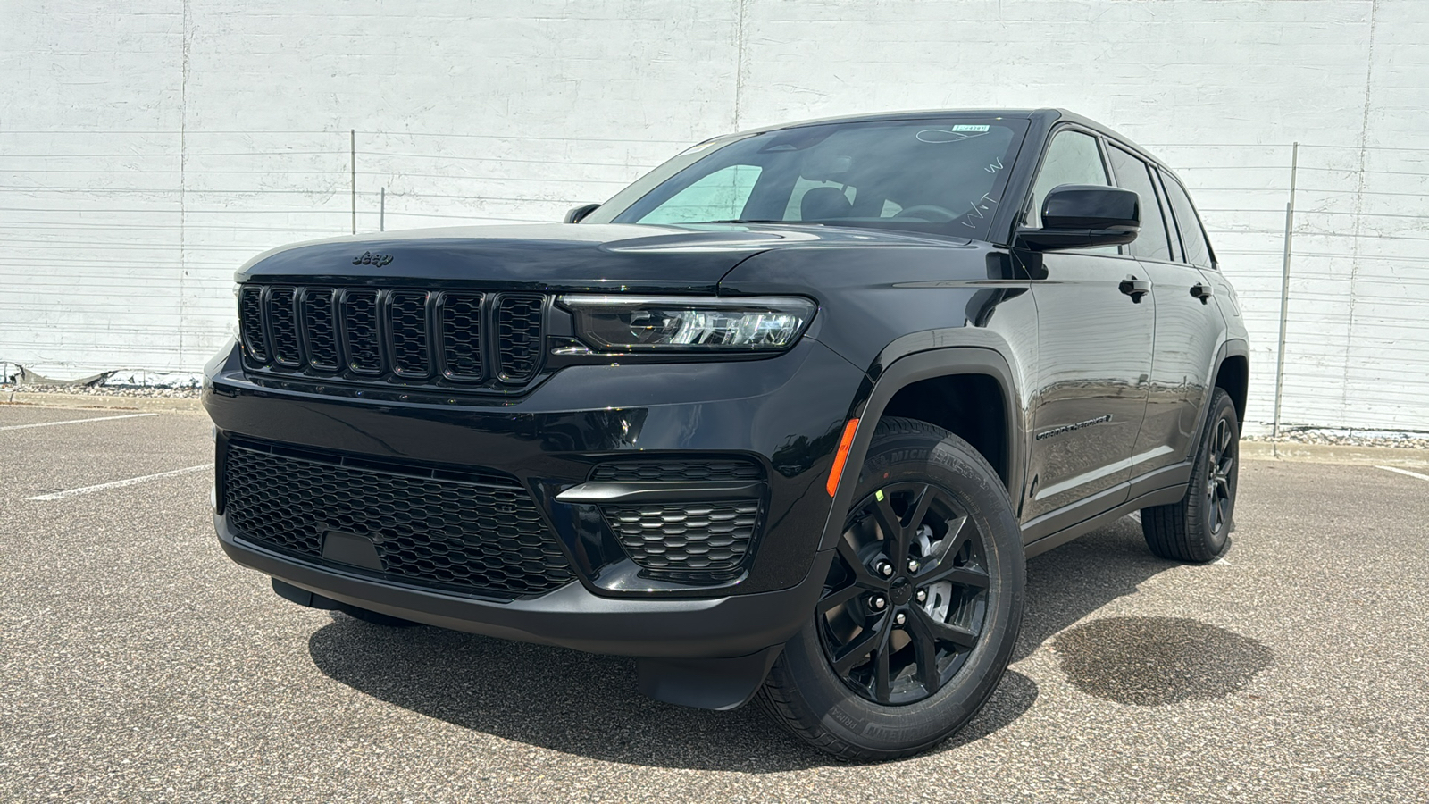 2024 Jeep Grand Cherokee Altitude 1