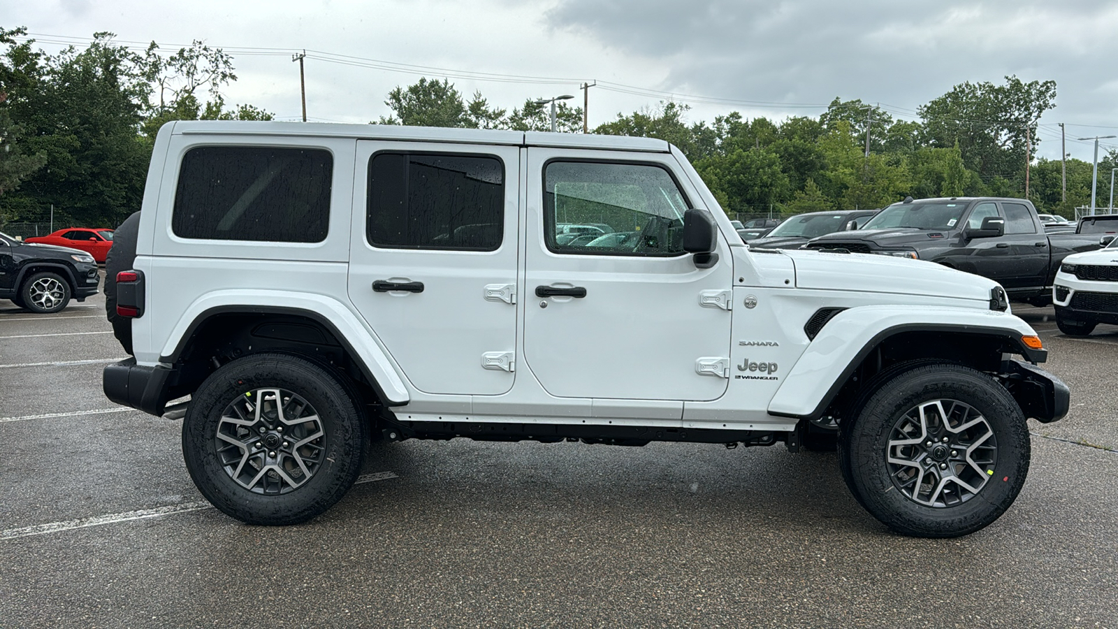 2024 Jeep Wrangler Sahara 6