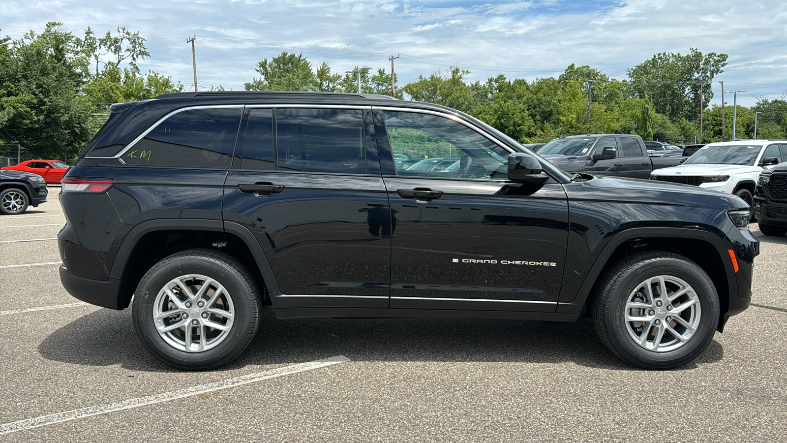 2024 Jeep Grand Cherokee Laredo 6