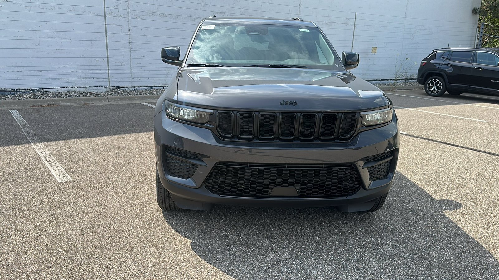 2024 Jeep Grand Cherokee Altitude 8