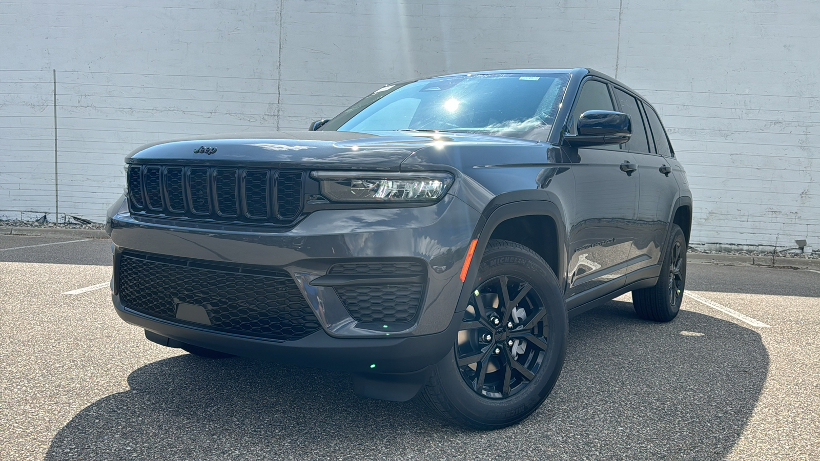 2024 Jeep Grand Cherokee Altitude 1