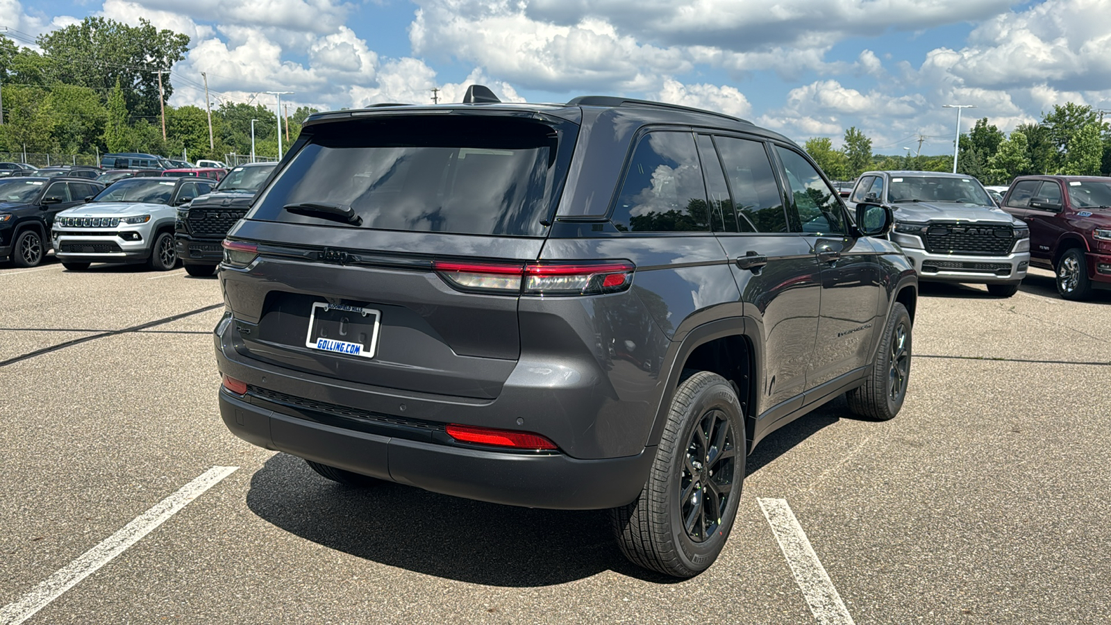 2024 Jeep Grand Cherokee Altitude 5