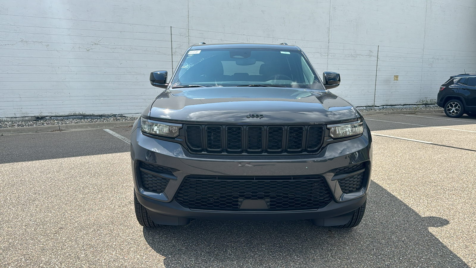 2024 Jeep Grand Cherokee Altitude 8