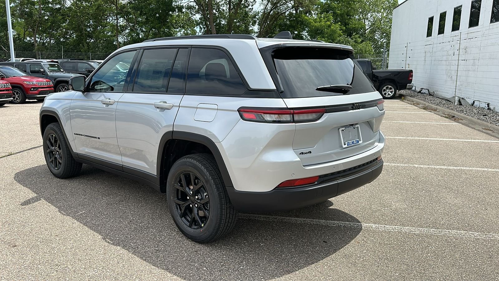 2024 Jeep Grand Cherokee Altitude 3