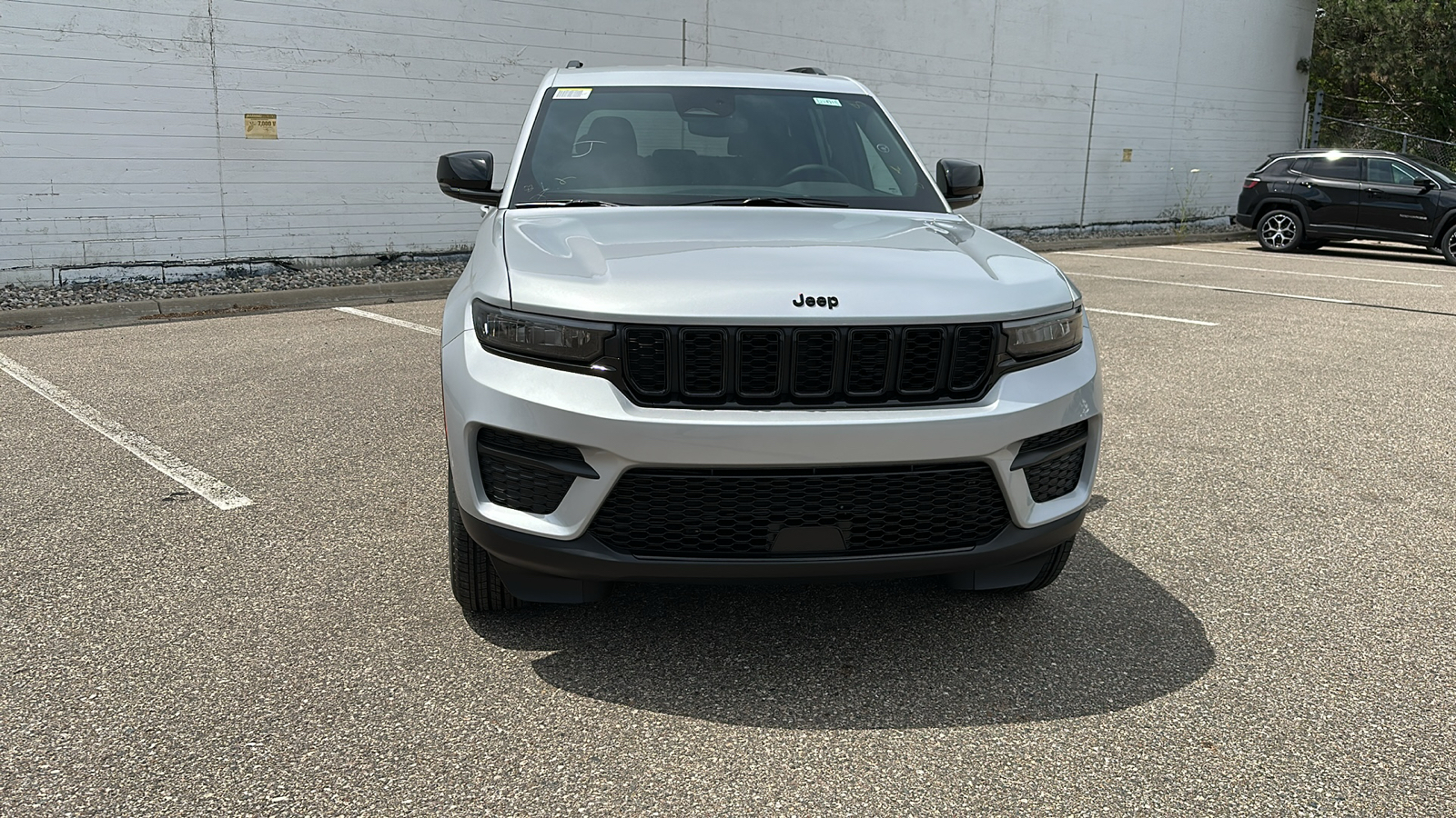 2024 Jeep Grand Cherokee Altitude 8