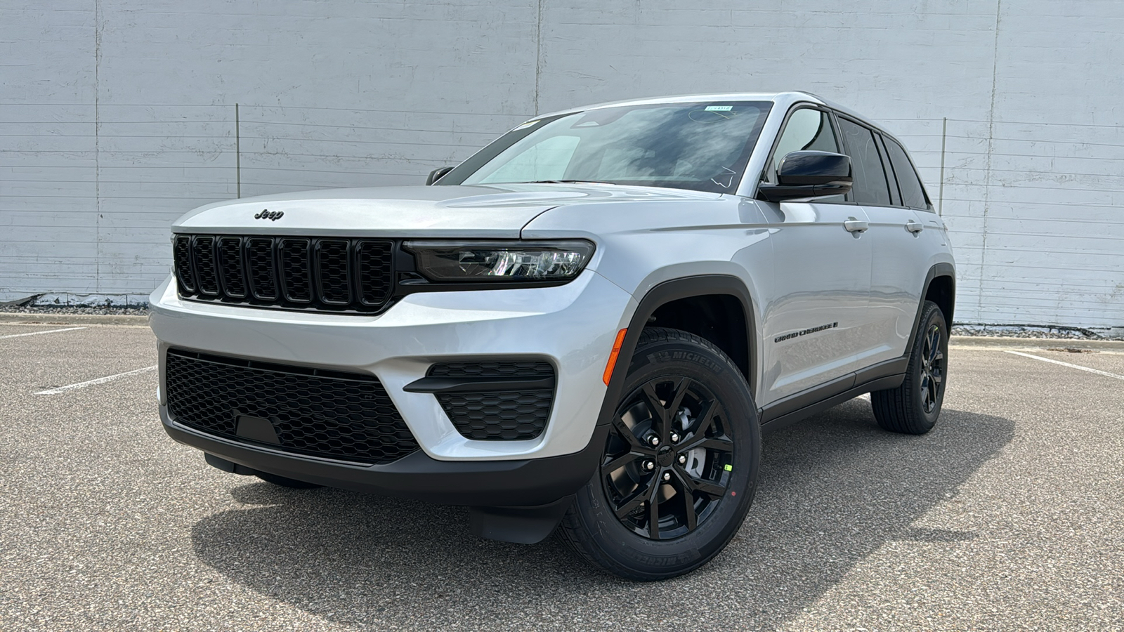 2024 Jeep Grand Cherokee Altitude 1