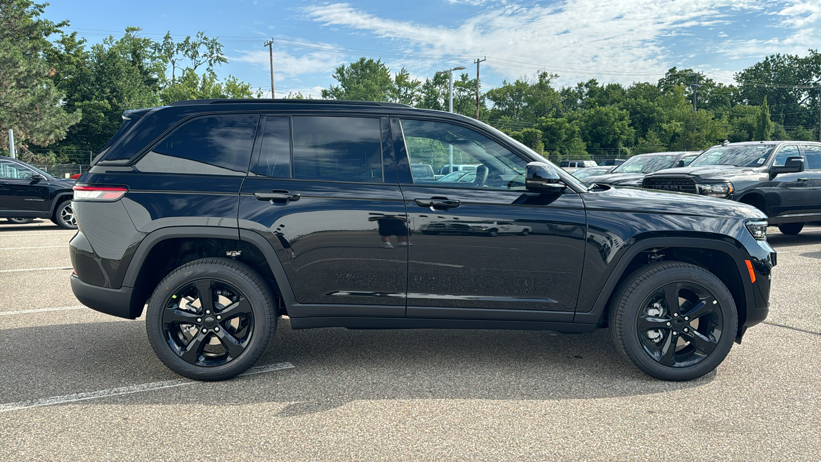 2024 Jeep Grand Cherokee Limited 6