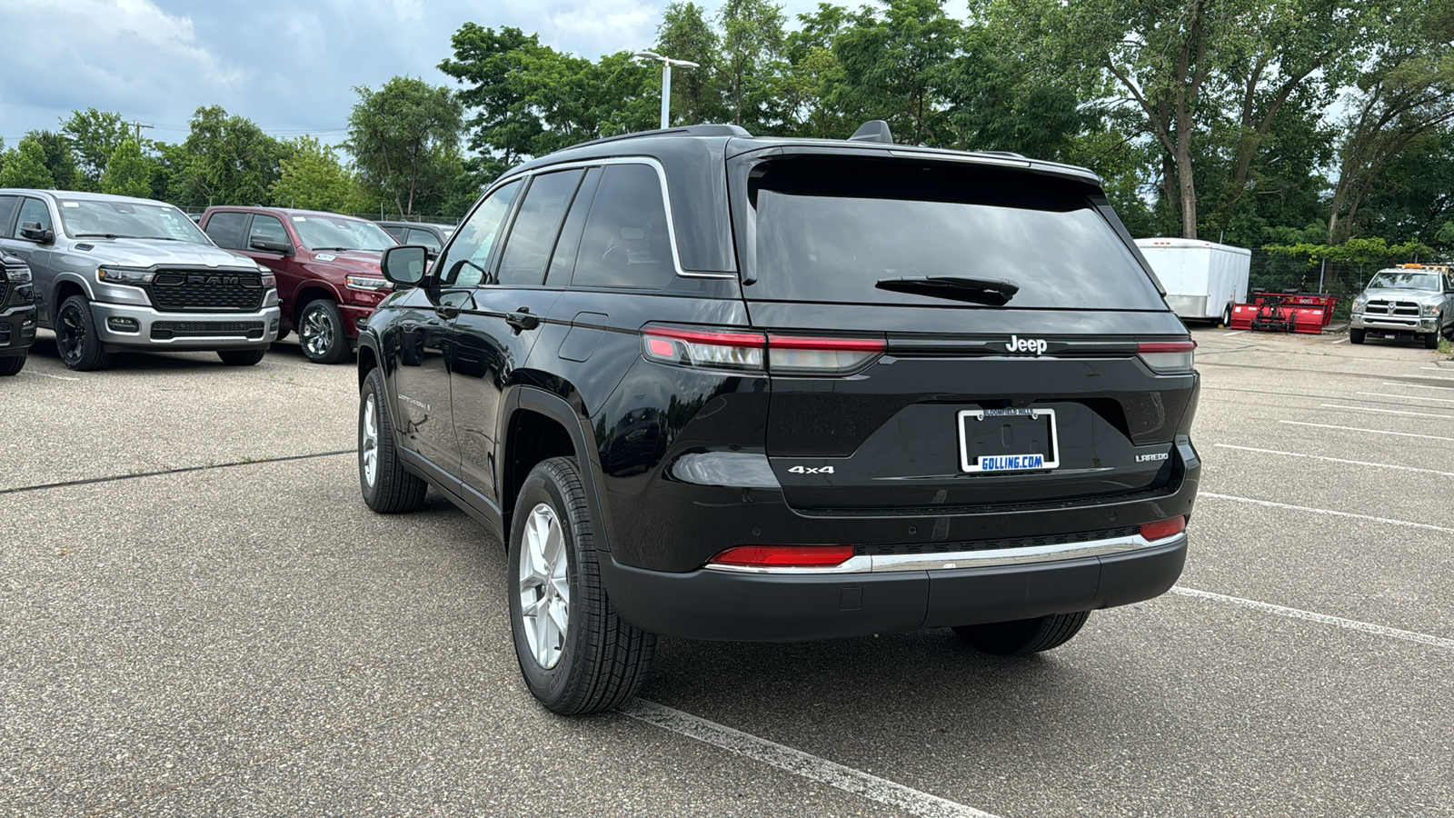 2024 Jeep Grand Cherokee Laredo 3