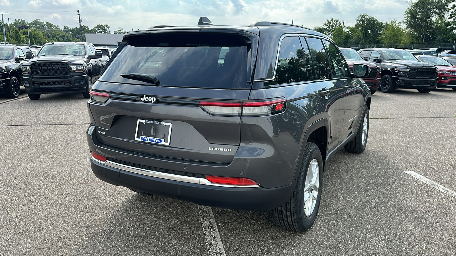 2024 Jeep Grand Cherokee Laredo 5