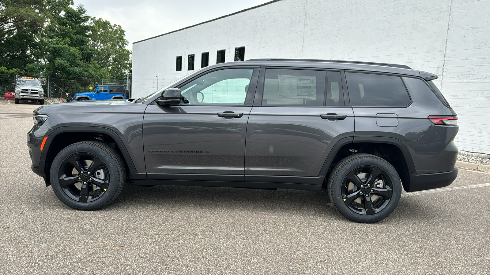 2024 Jeep Grand Cherokee L Limited 2